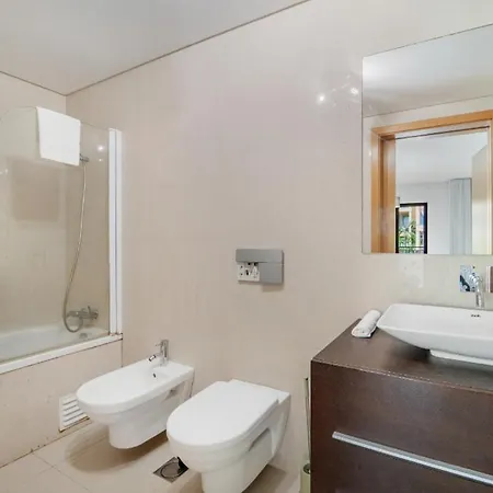 Luxury Living Bu Apartment