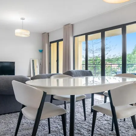 Luxury Living Bu Apartment